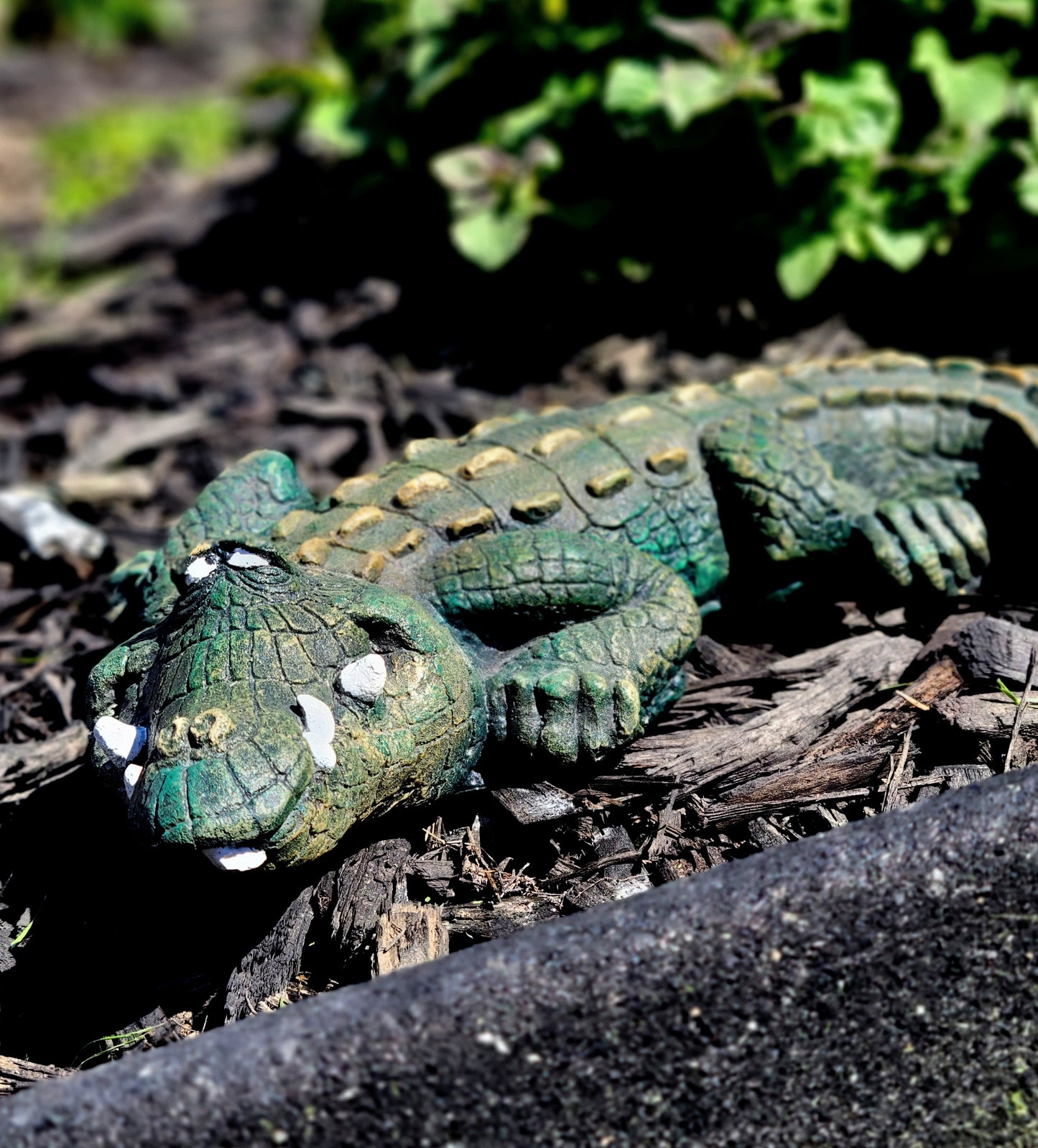 Alligator Statue, Crocodile Statue, Gator Statue Alligator Ornament, Indoor/Outdoor Statue