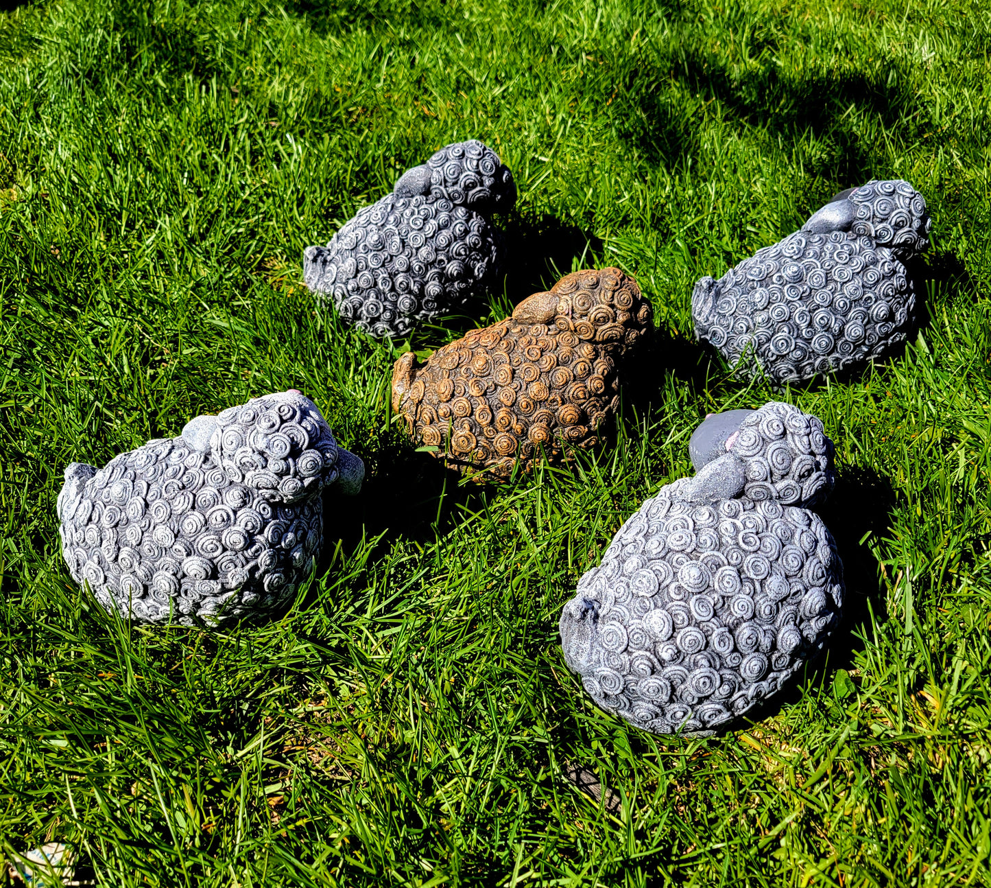 Sheep/Lamb Statue, Sheep/Lamb Ornament, Concrete Lamb/Sheep Indoor/Outdoor Statue