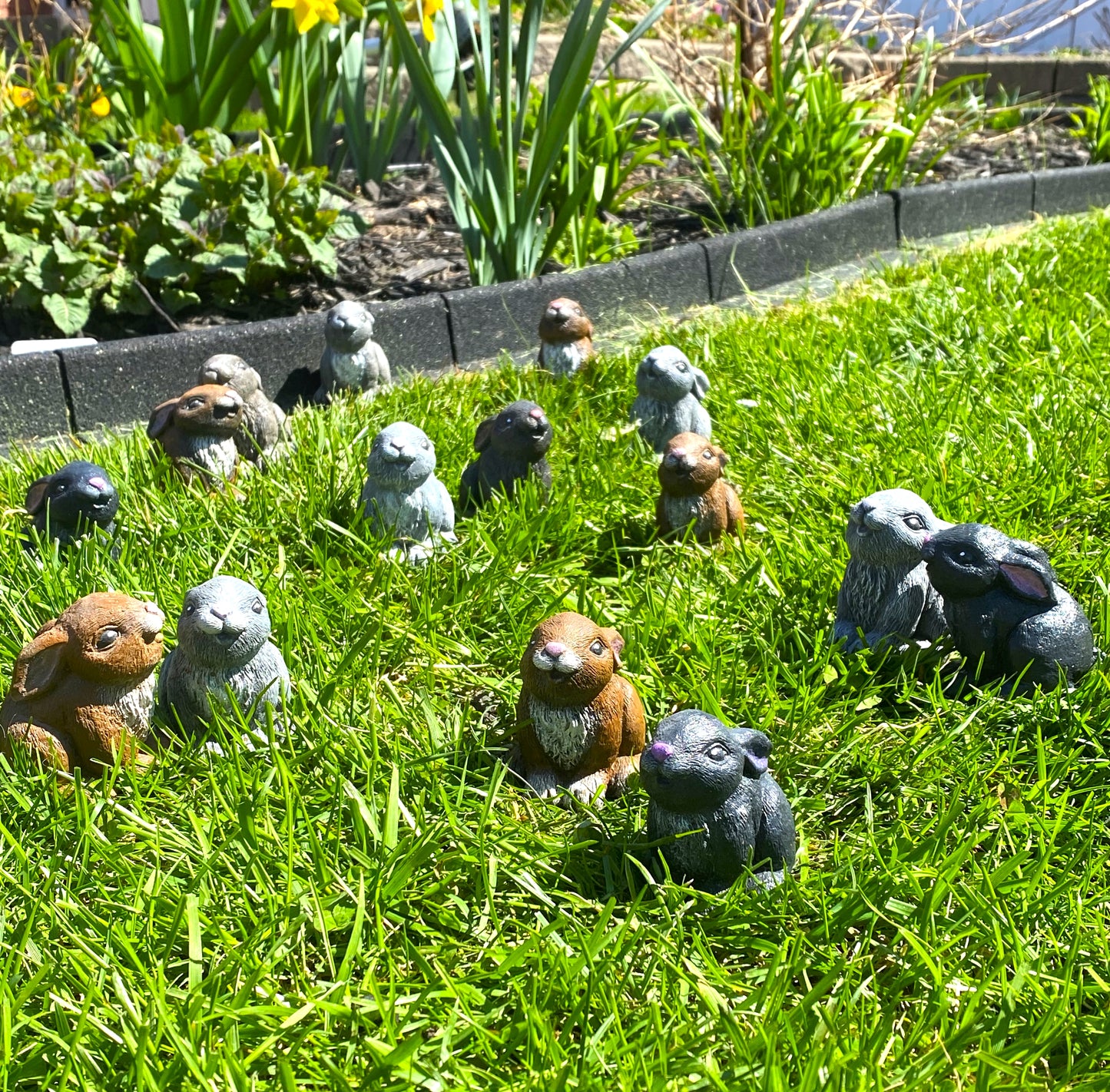 Bunny Statue Ornament, Rabbit Statue, Happy Bunny Garden Statue, Hare Statue, Indoor/Outdoor Statue
