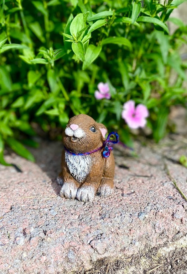 Bunny Statue Ornament, Rabbit Statue, Happy Bunny Garden Statue, Hare Statue, Indoor/Outdoor Statue