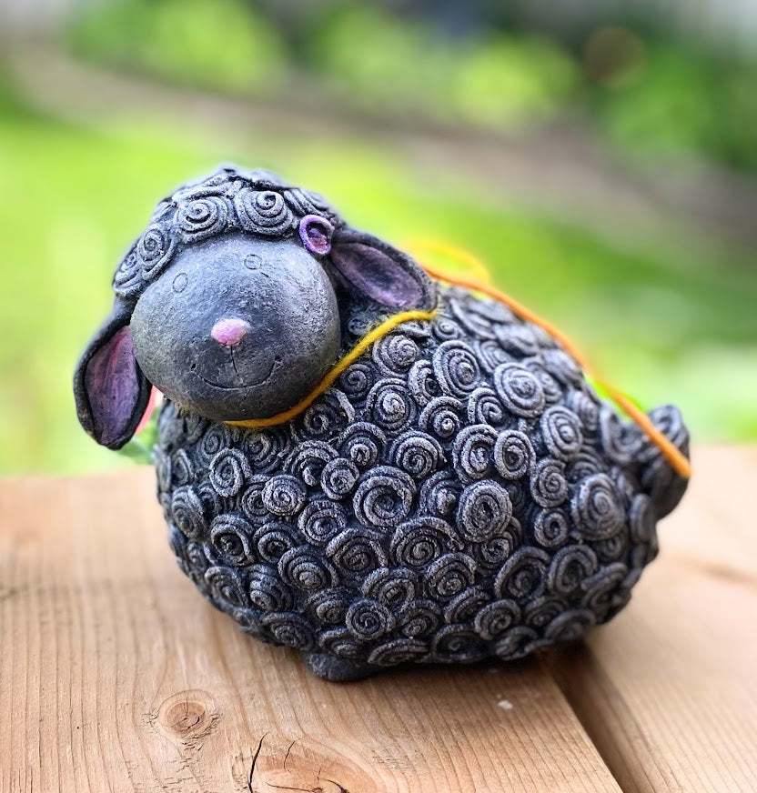 Sheep/Lamb Statue, Sheep/Lamb Ornament, Concrete Lamb/Sheep Indoor/Outdoor Statue