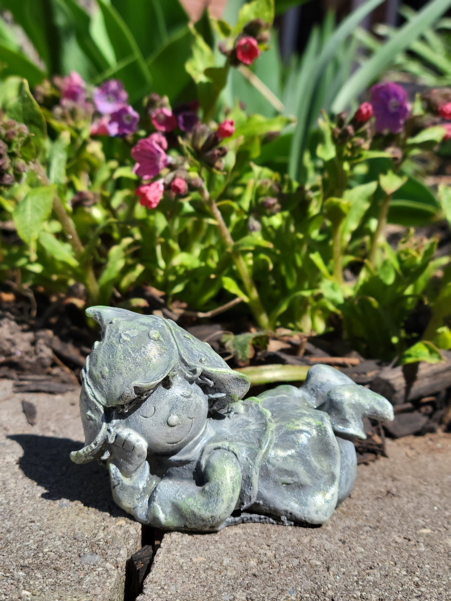 Pixies Small, Pixie Garden Ornament, Fairy Statue, Pixie Statue, Magic Garden, Fairy Garden, Indoor/Outdoor Statue