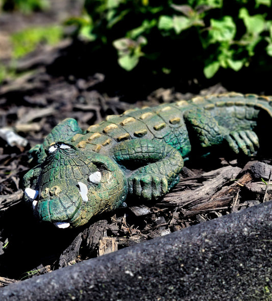 Silly Gator Statue, Alligator Statue, Crocodile Statue, Alligator Ornament, Indoor/Outdoor Statue