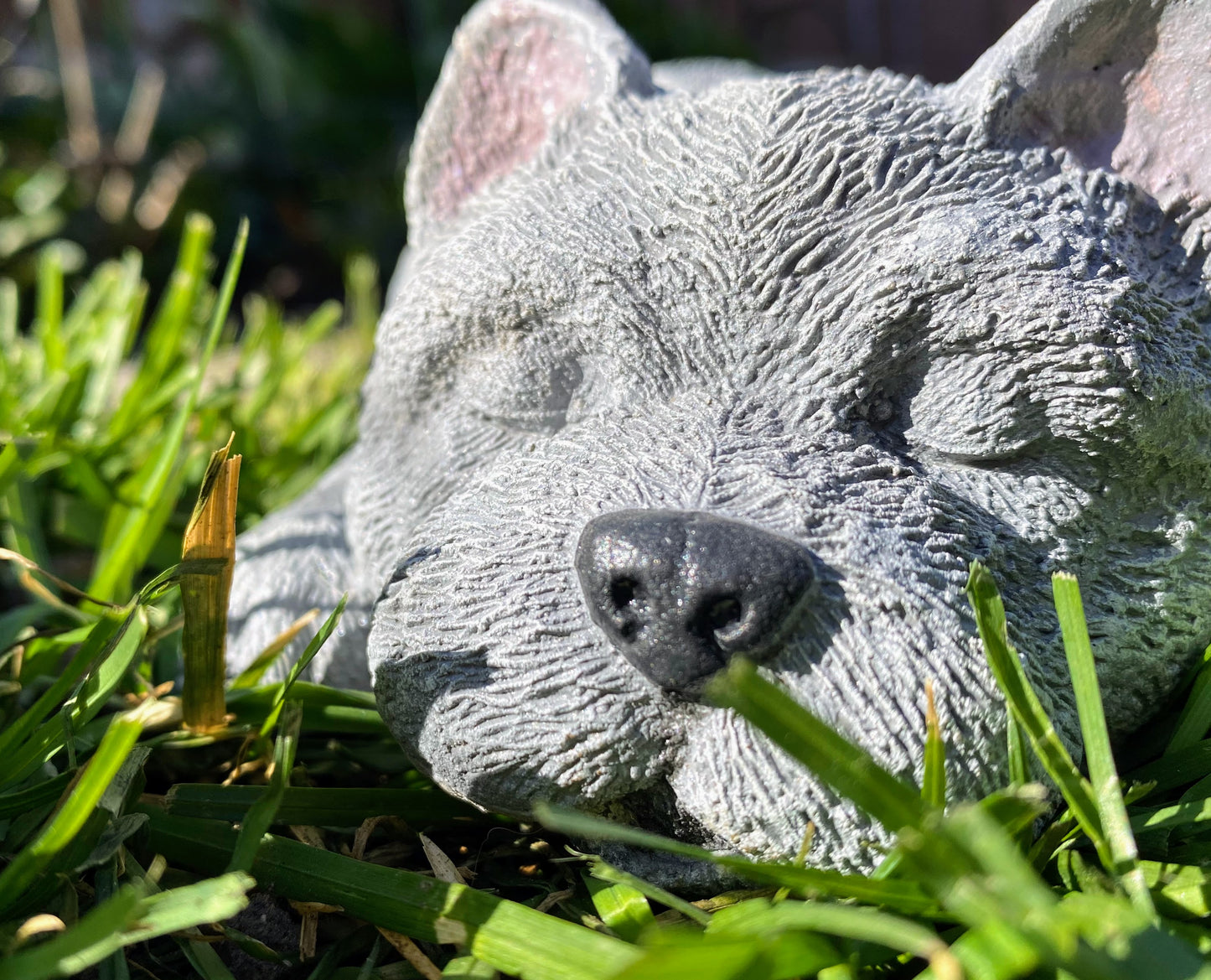 Dog Sleeping Concrete Statue, Sleepy Dog Statue, Dog Statue, Dog Ornament Indoor/Outdoor Concrete Statue