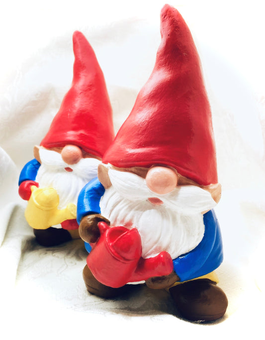 Gnome Statue, Garden Gnome, Gnome Ornament 6.25 inches (16cm) Red Hat & Monochrome